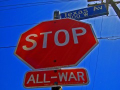 War-Free Stop Sign by gnahcgem on Flickr (CC BY 2.0)